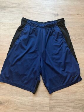 Nike Men's Blue and Black Athletic Shorts Size Small